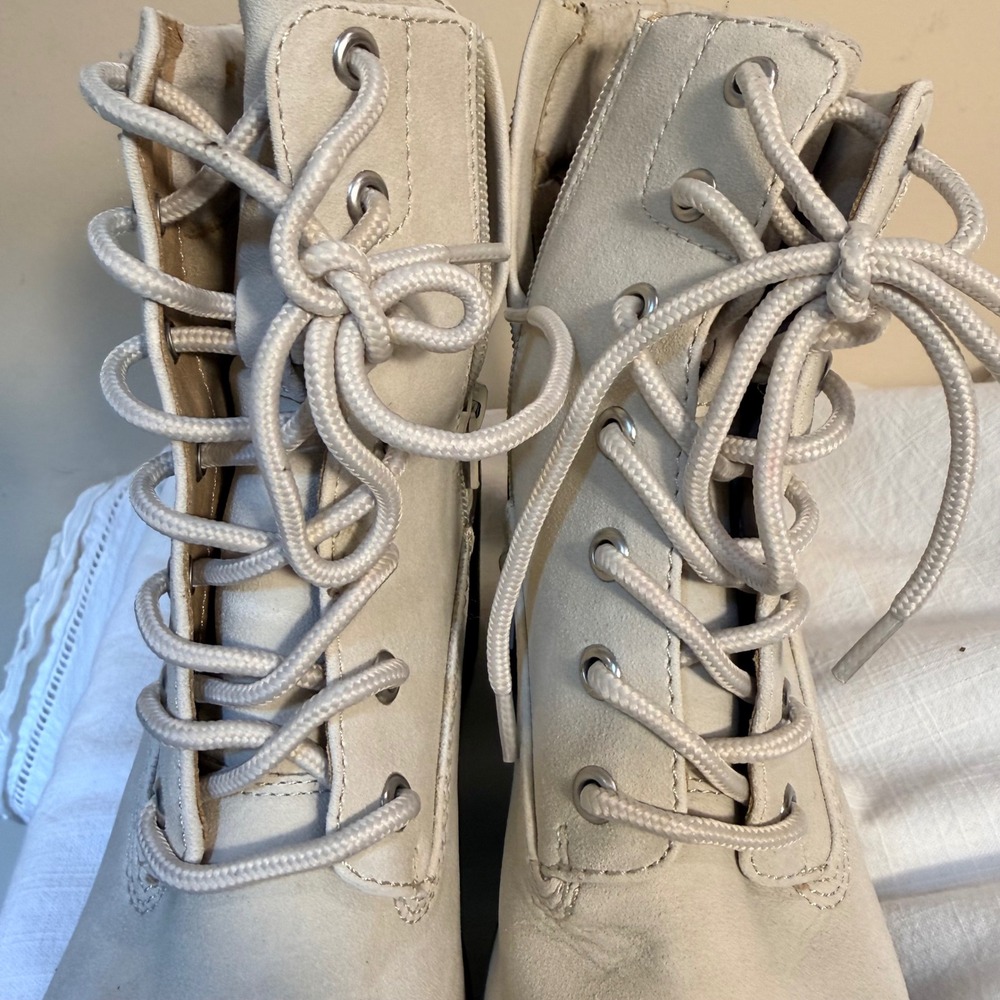 Wild Pair Bentlip Combat Boots Size 7 Cream Lace Up Side Zip Lug Sole Block Heel - Picture 2 of 15